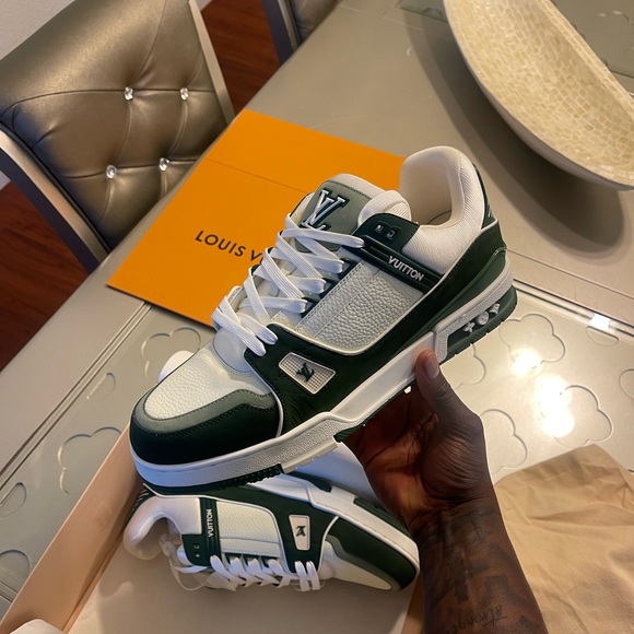 LV Runners size 13 for Sale Brand New, never worn, need to get rid of them - Picture 3 of 11